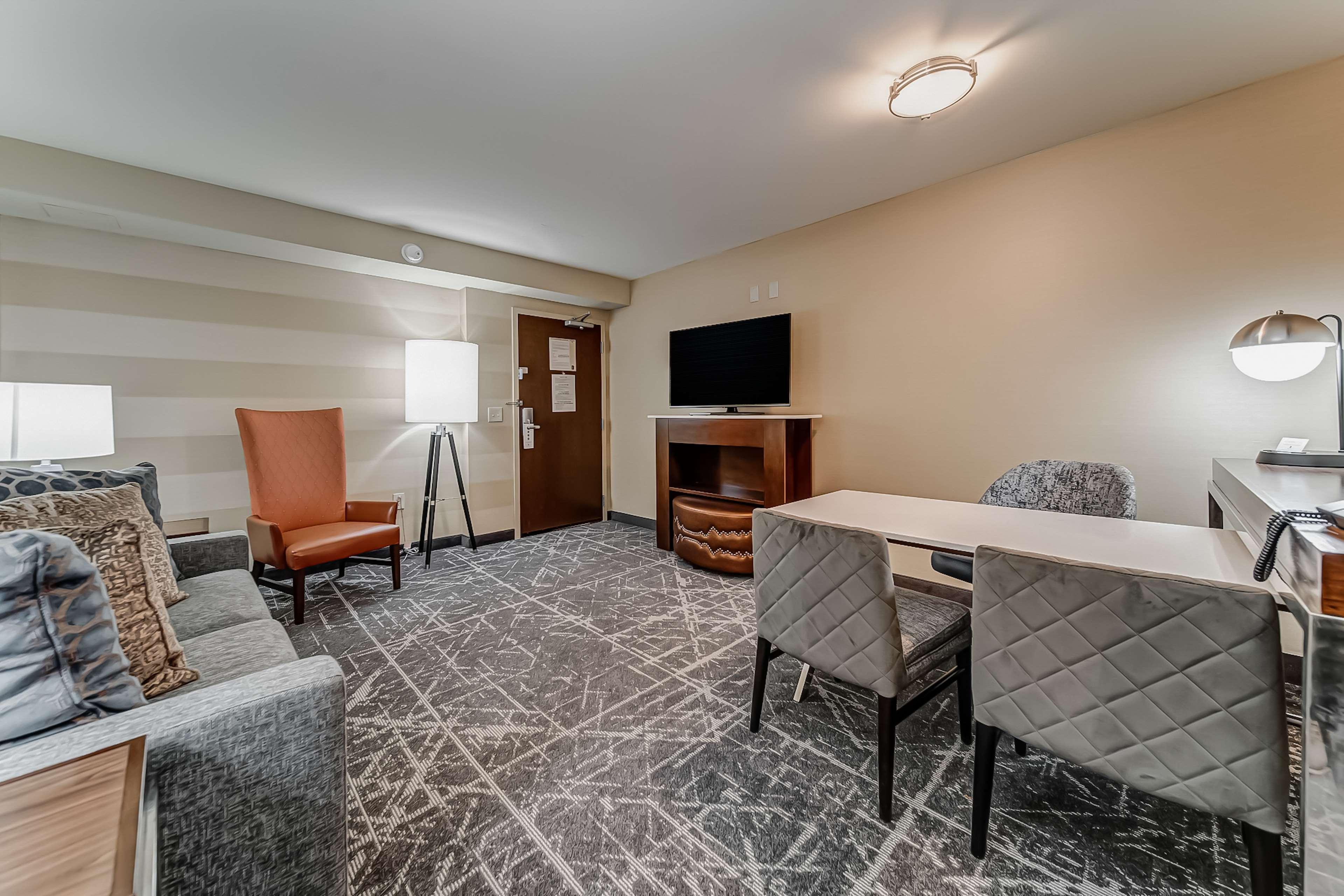 Embassy Suites Atlanta - Kennesaw Town Center Dış mekan fotoğraf