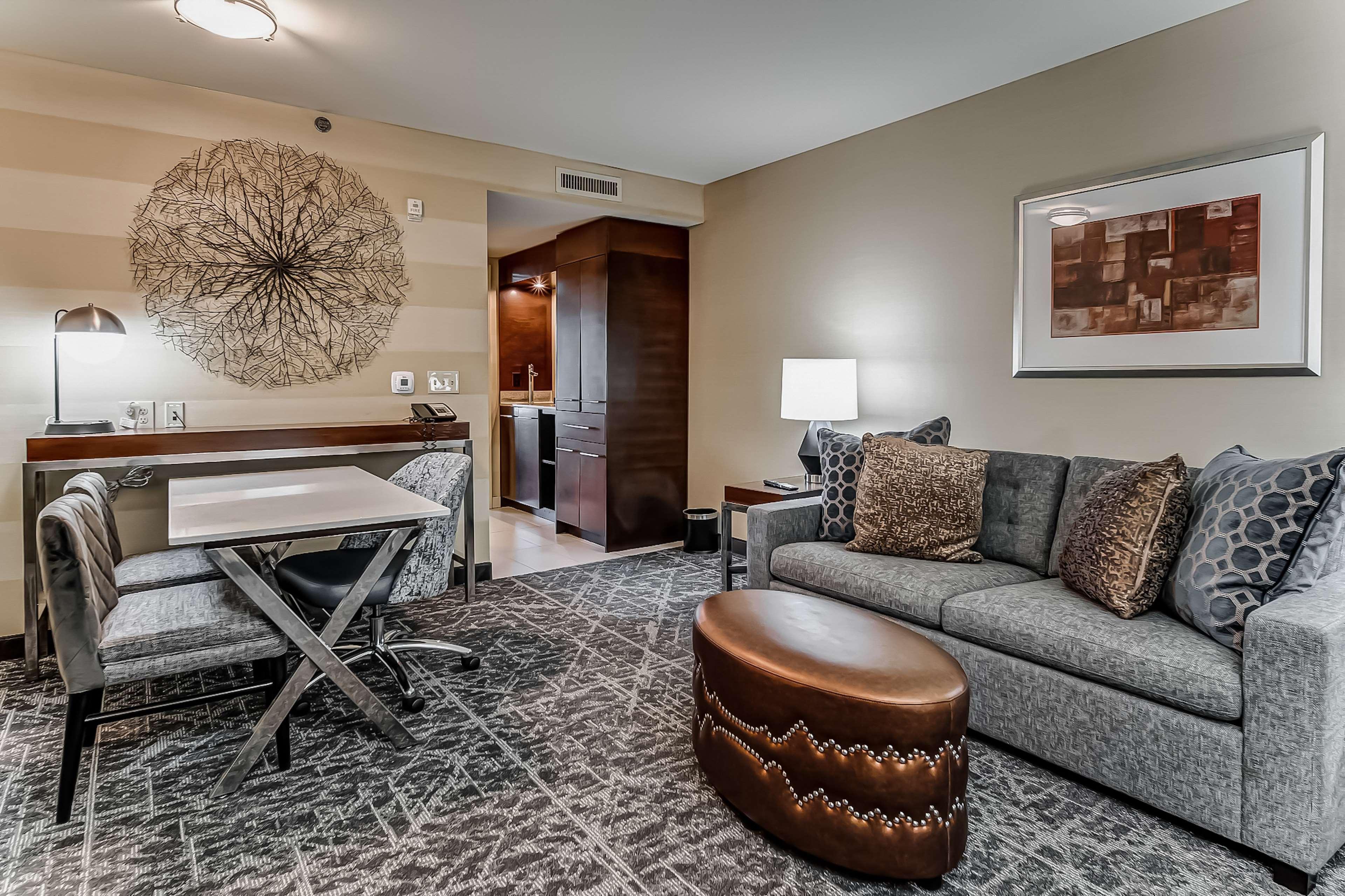 Embassy Suites Atlanta - Kennesaw Town Center Dış mekan fotoğraf