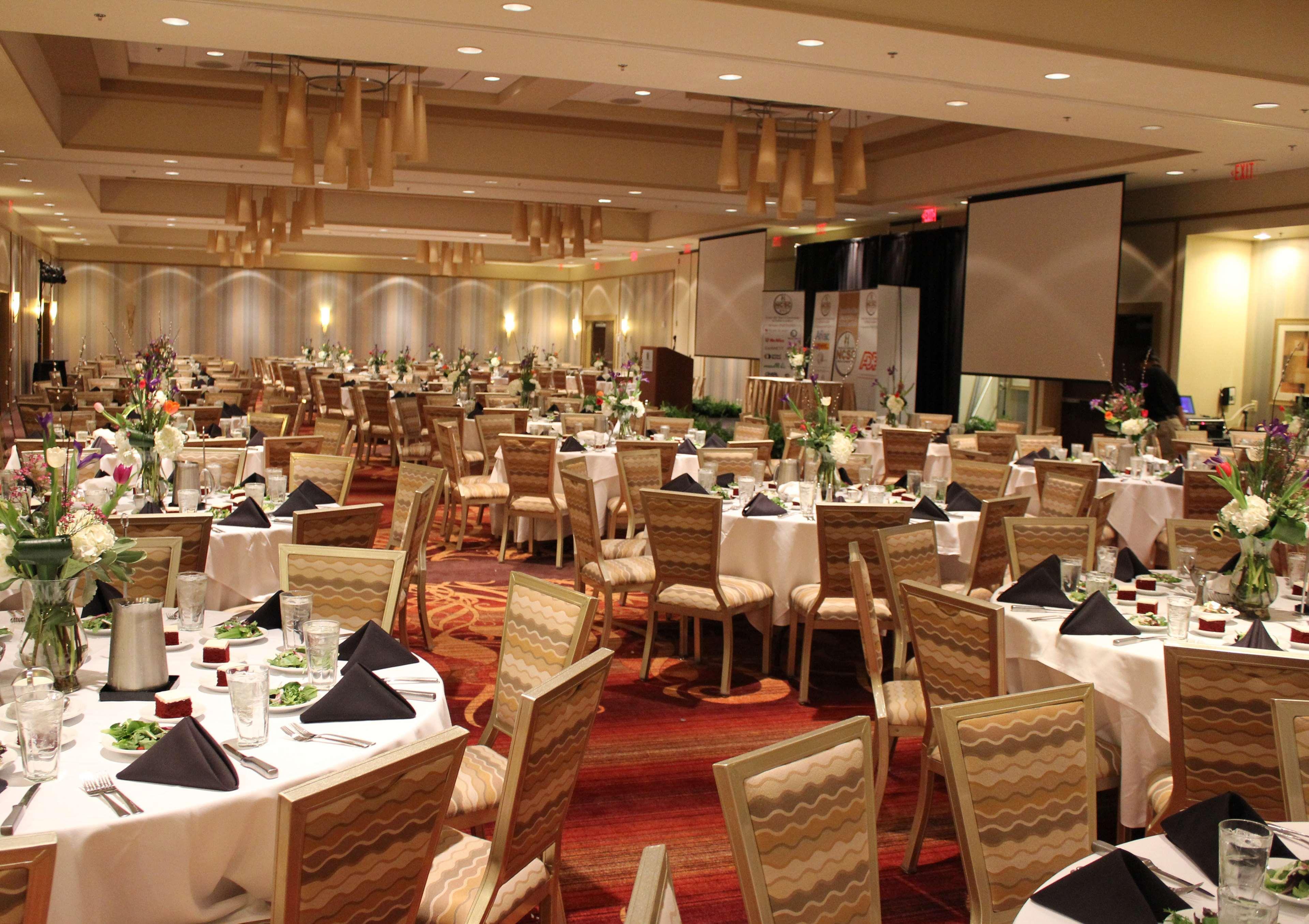 Embassy Suites Atlanta - Kennesaw Town Center Dış mekan fotoğraf