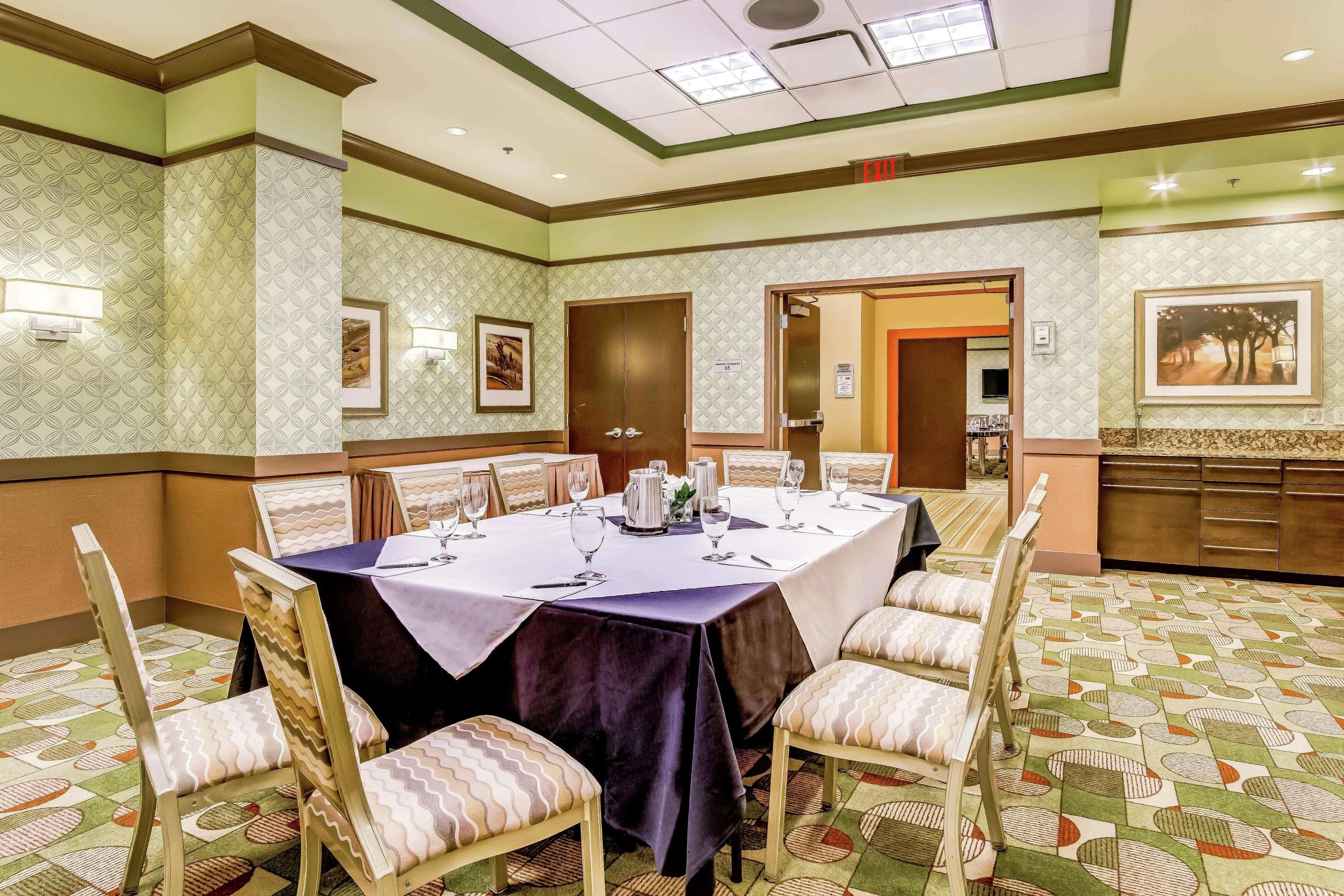 Embassy Suites Atlanta - Kennesaw Town Center Dış mekan fotoğraf