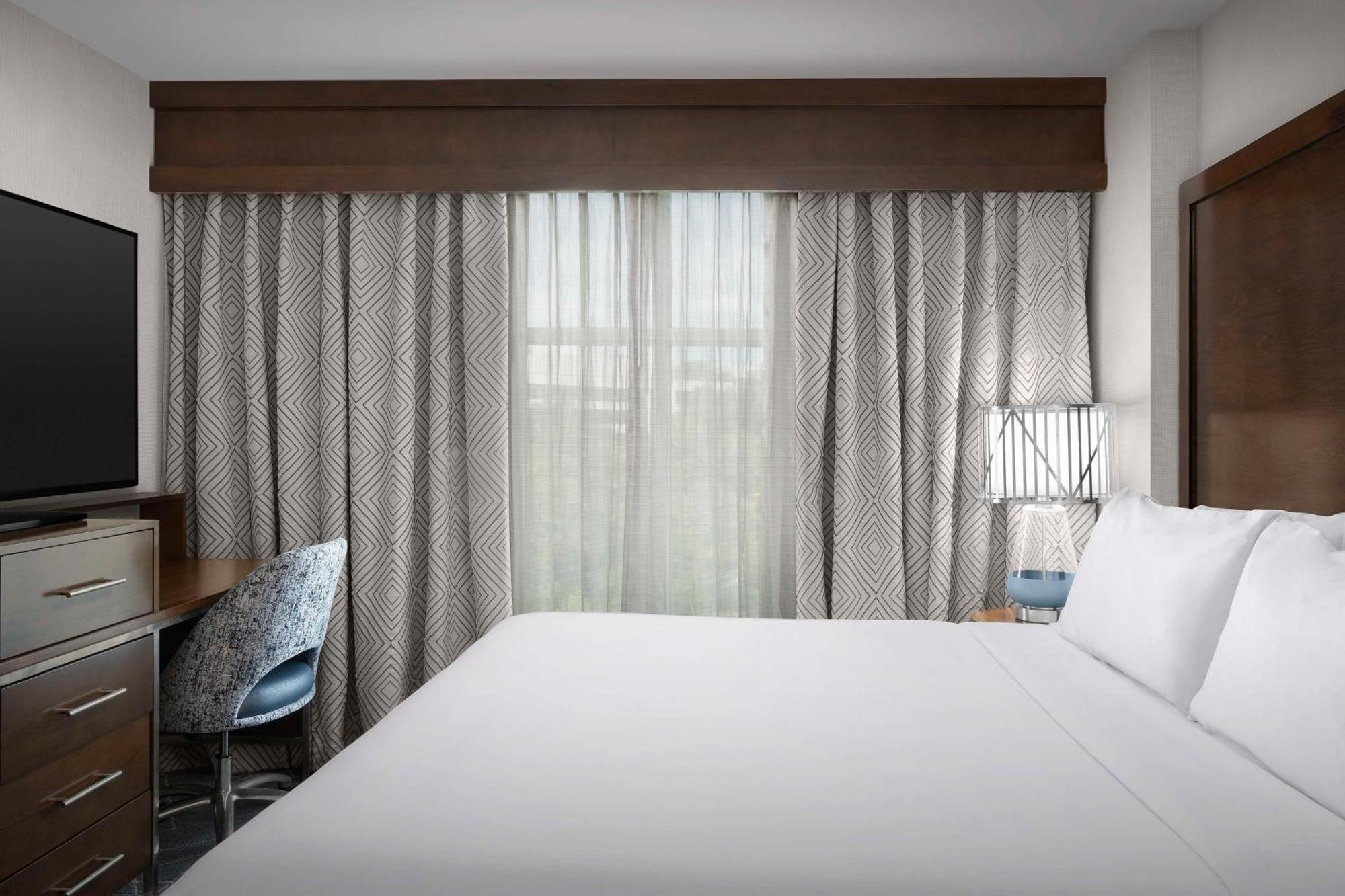 Embassy Suites Atlanta - Kennesaw Town Center Dış mekan fotoğraf